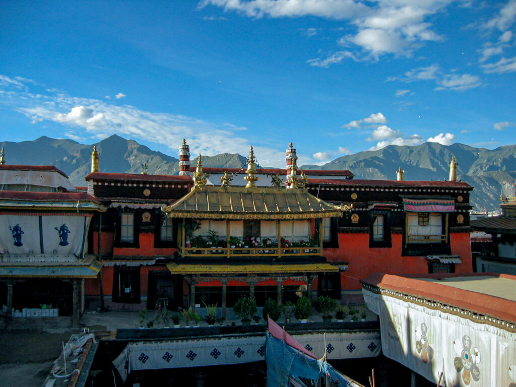 Tibet Tour – Glimpse of the East